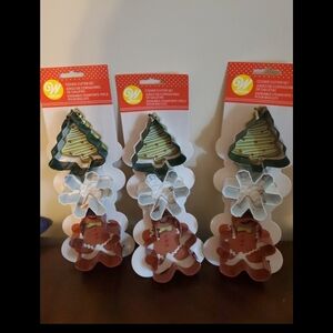 Eighteen Wilton Christmas 3 Piece Metal Cookie Cutters